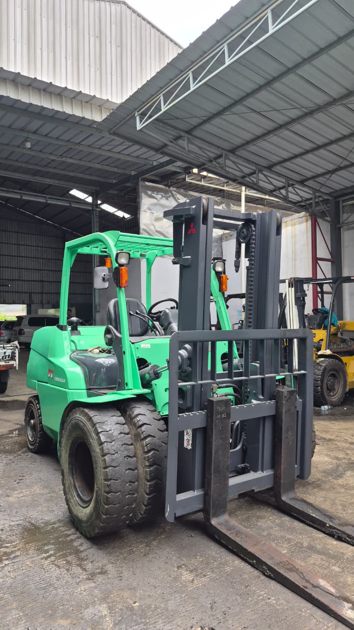 Tips Merawat Mesin Mitsubishi 5 Ton