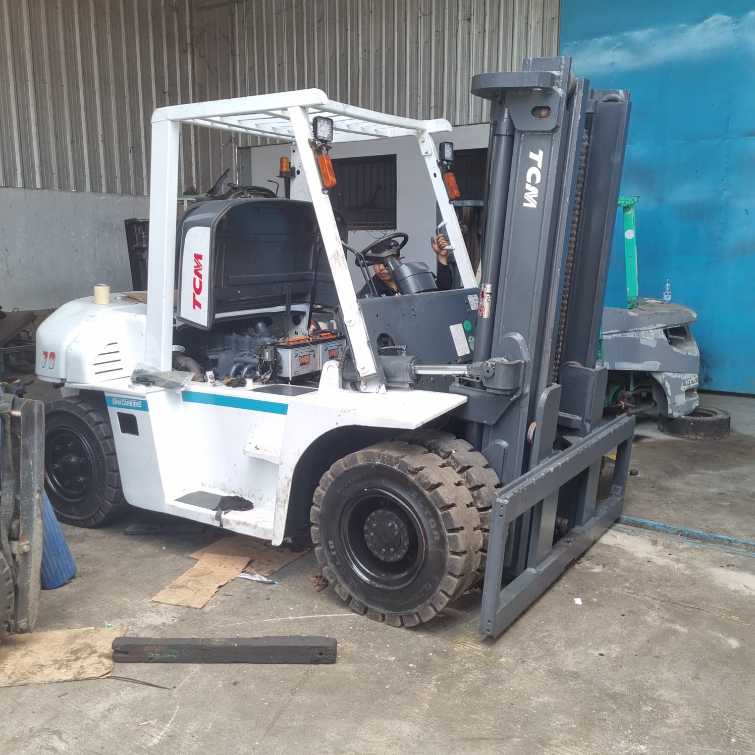 Panduan Perawatan Injektor Bahan Bakar Forklift Diesel Toyota Seri 7F/8F (2.5-5 Ton) agar Tetap Optimal dan Hemat BBM.