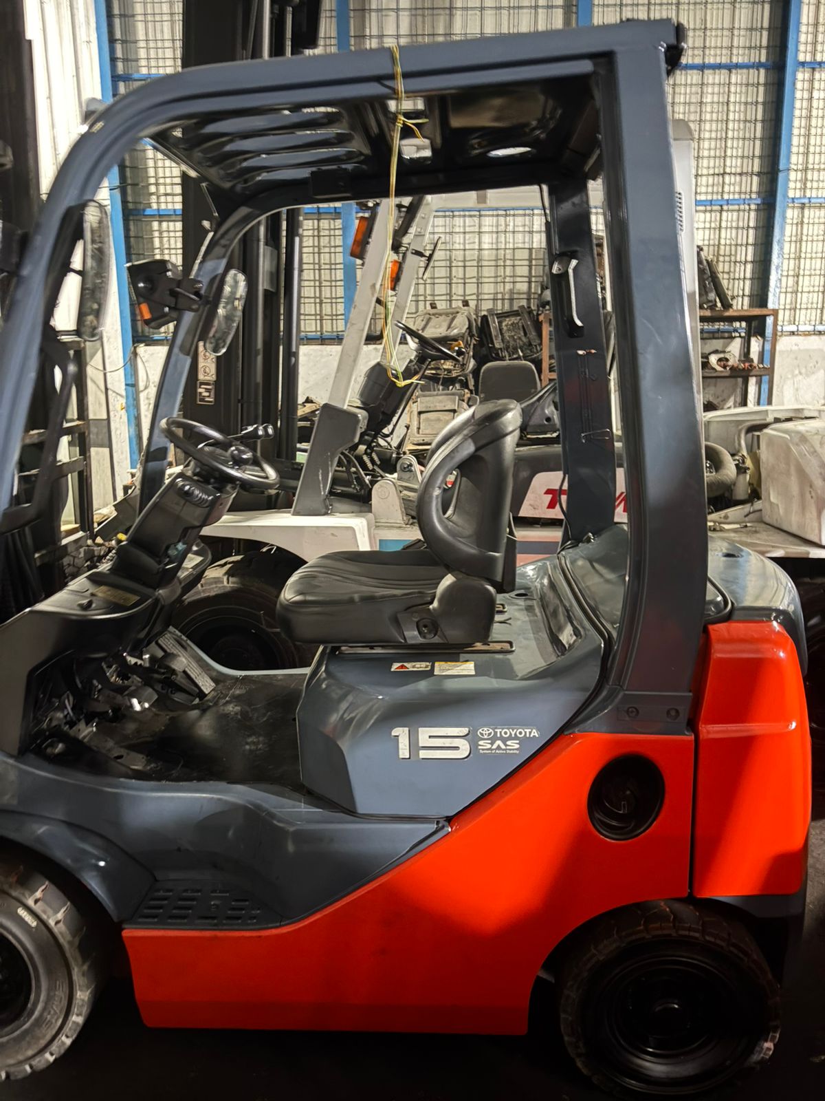 7 Cek Harian Wajib untuk Optimalisasi Performa dan Umur Panjang Forklift Diesel Toyota & TCM 2-10 Ton Anda.
